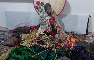 بانوی حصیر ایران ؛داستان زنی که به کمتر از دیده شدن قانع نشد